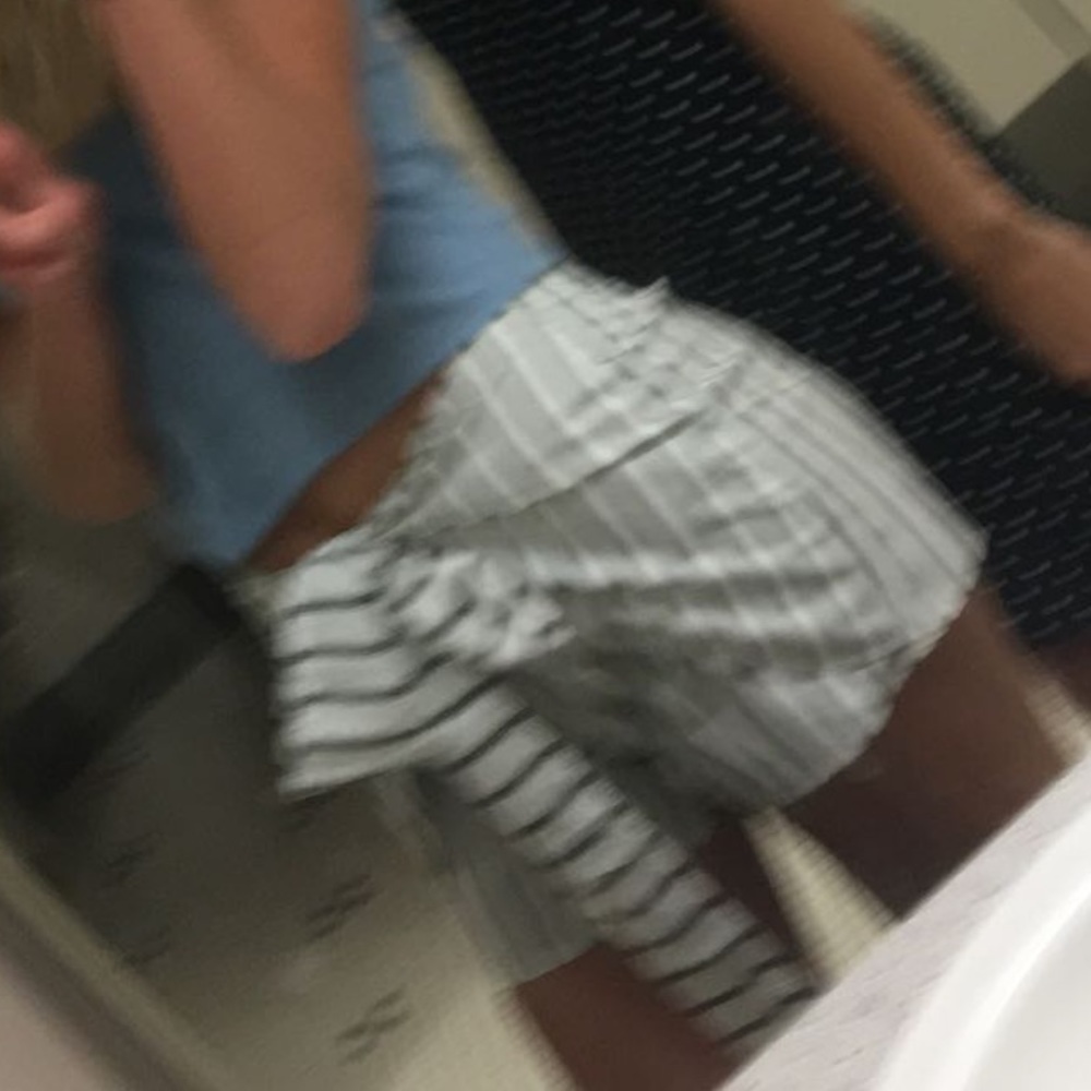 Shorts - Picture 2 of 2